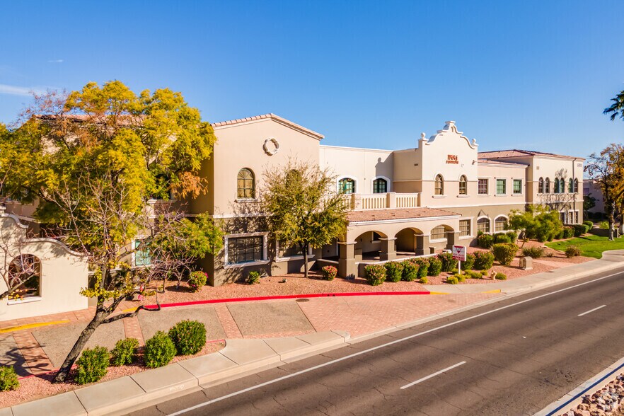 More Photos Of 8370 E Via De Ventura, Scottsdale Office For Lease