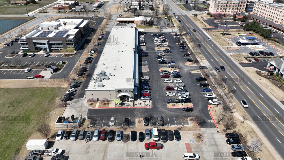 More Photos Of 500 SE Walton Blvd, Bentonville General Retail For Lease