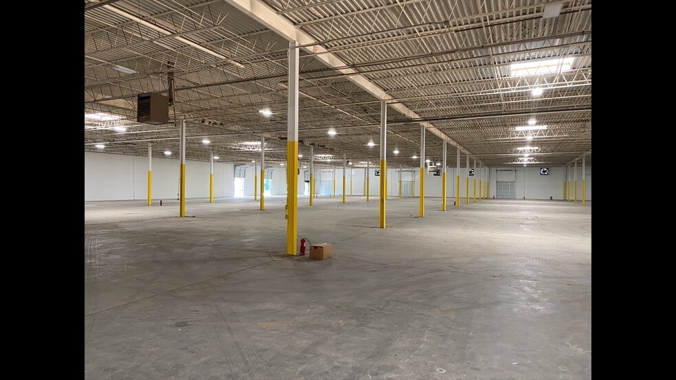 More Photos Of 2211 Lithonia Industrial Blvd, Lithonia Warehouse For Lease