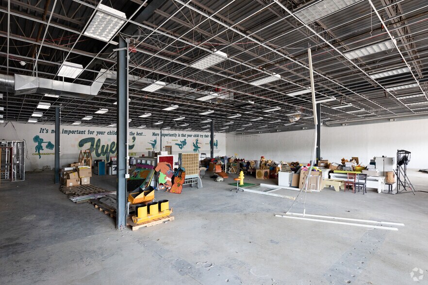 More Photos Of 4403 Black Horse Pike, Mays Landing General Retail For Lease