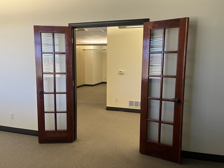 More Photos Of 2415 Carter Ln, Columbia Office For Sale