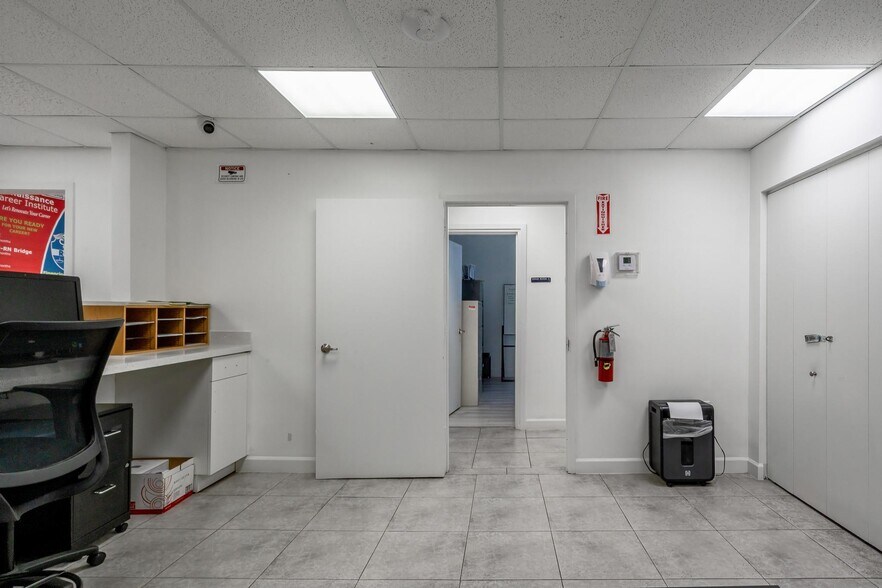 More Photos Of 12550 Biscayne Blvd, North Miami Medical For Sale