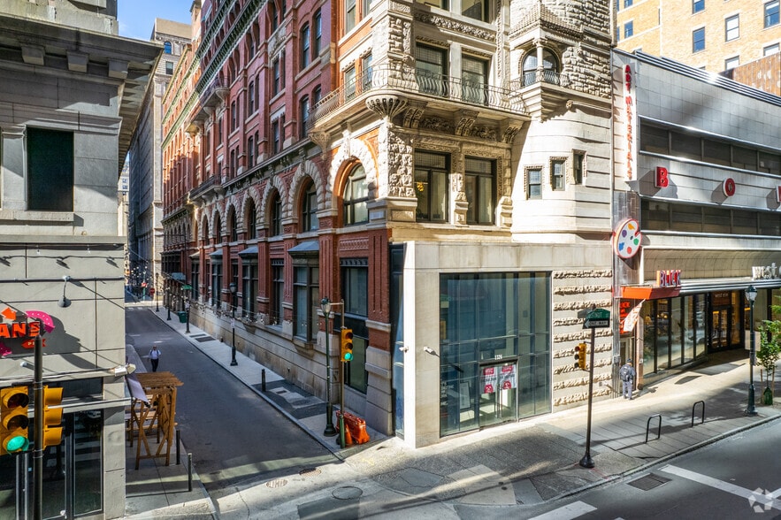 More Photos Of 100 S Juniper St, Philadelphia Coworking Space