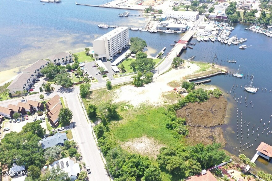 More Photos Of 303-305 Beach Dr E, Panama City Land For Sale