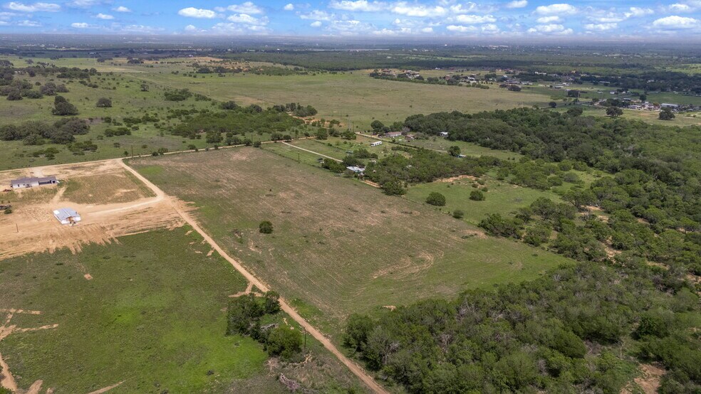 More Photos Of 483 Alcorta ln, Somerset Land For Sale
