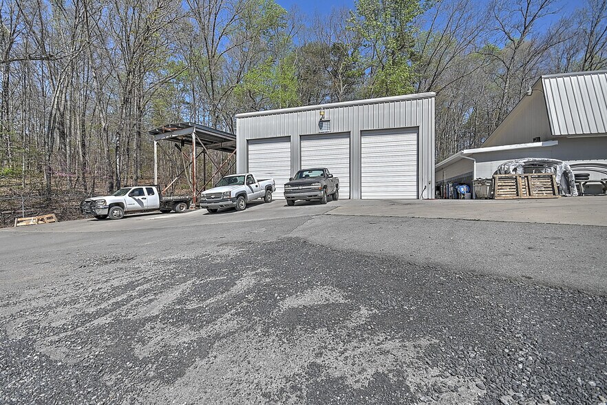 More Photos Of 2905 Cherokee Park Rd, Morristown Auto Dealership For Sale