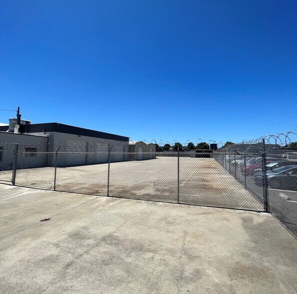 More Photos Of 1753 Timothy Dr, San Leandro Warehouse For Lease