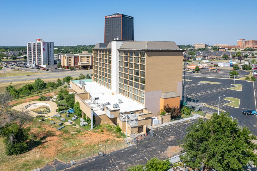 More Photos Of 2945 Northwest Expy, Oklahoma City Hotel For Sale
