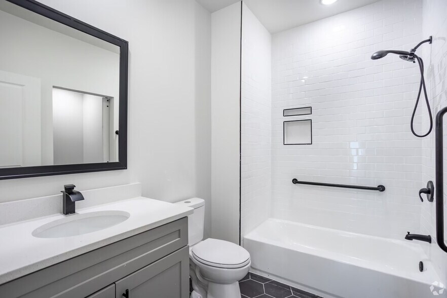 More Photos Of 209 Boozer St, Hogansville Apartments For Sale