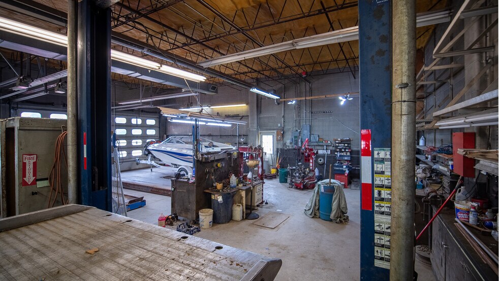 More Photos Of 900 Shields Ave, Wabasha General Retail For Sale