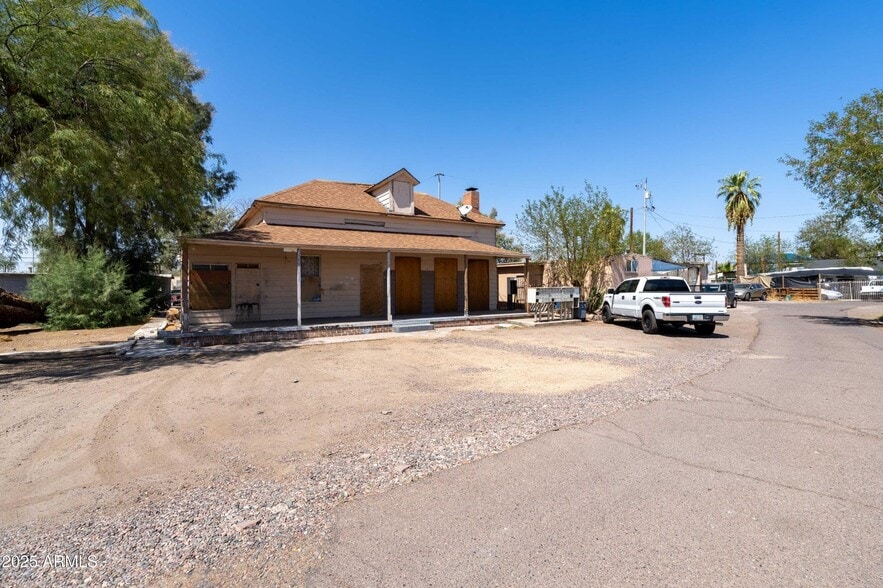 More Photos Of 2735 W Van Buren St, Phoenix Service For Sale