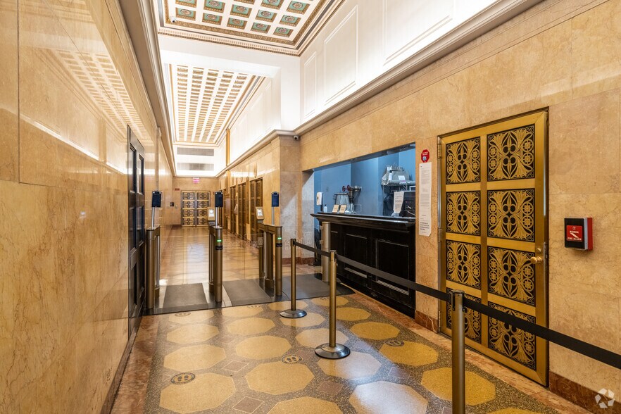 More Photos Of 401 Broadway, New York Loft Creative Space For Lease