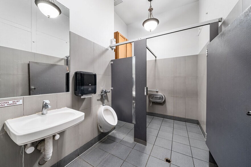 More Photos Of 1121 Broad St, San Luis Obispo Restaurant For Lease