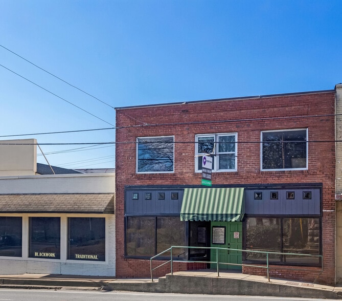 Primary Photo Of 116 N Main St, Goodlettsville Office Residential For Lease