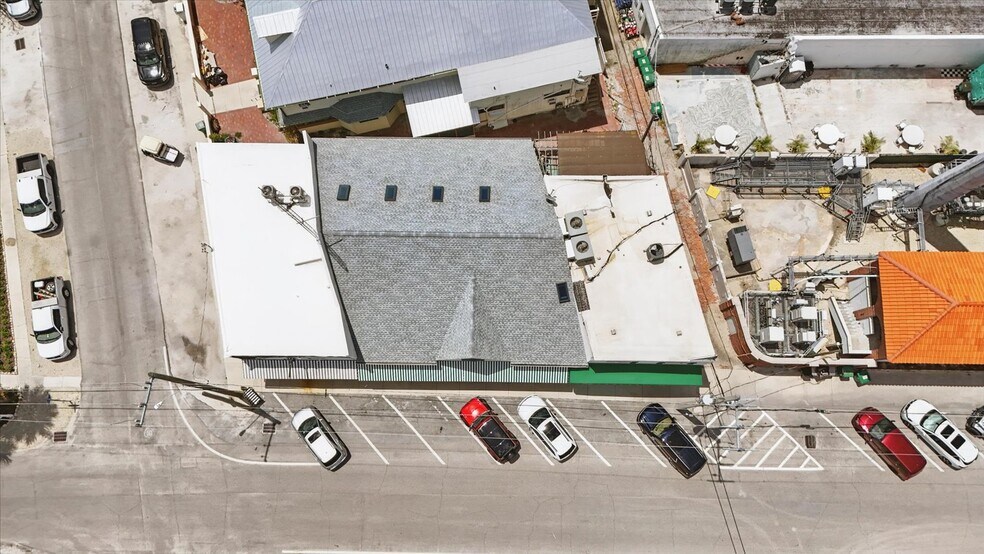 More Photos Of 444 4th St E, Boca Grande Freestanding For Sale