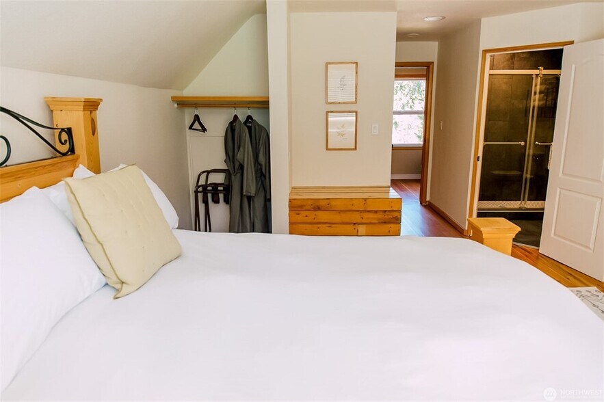 More Photos Of 19668 Highway 207, Leavenworth Hospitality For Sale