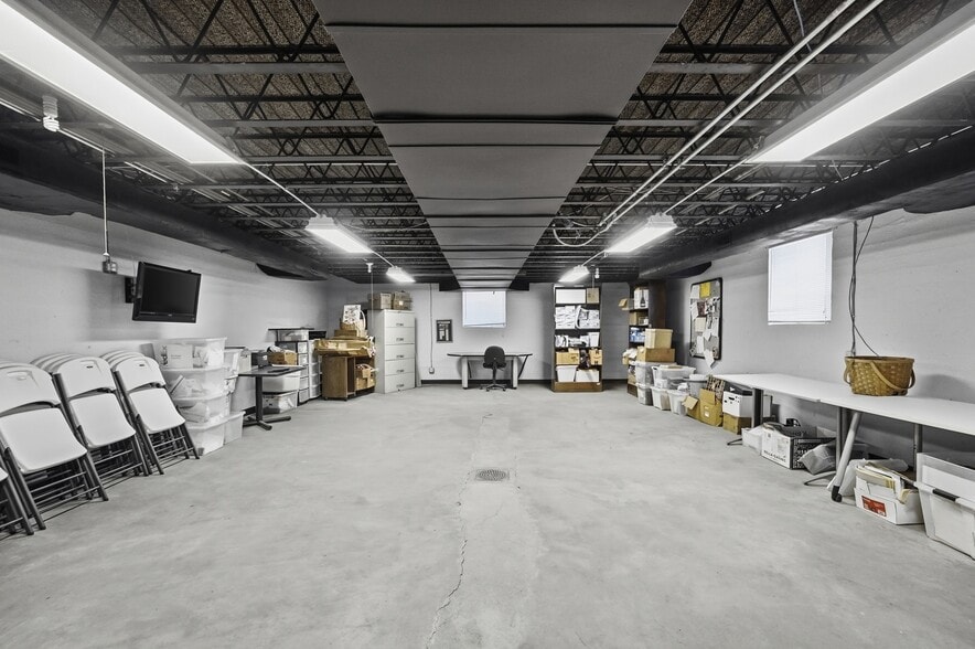 More Photos Of 1703 Dale Rd, Cincinnati Public Library For Sale