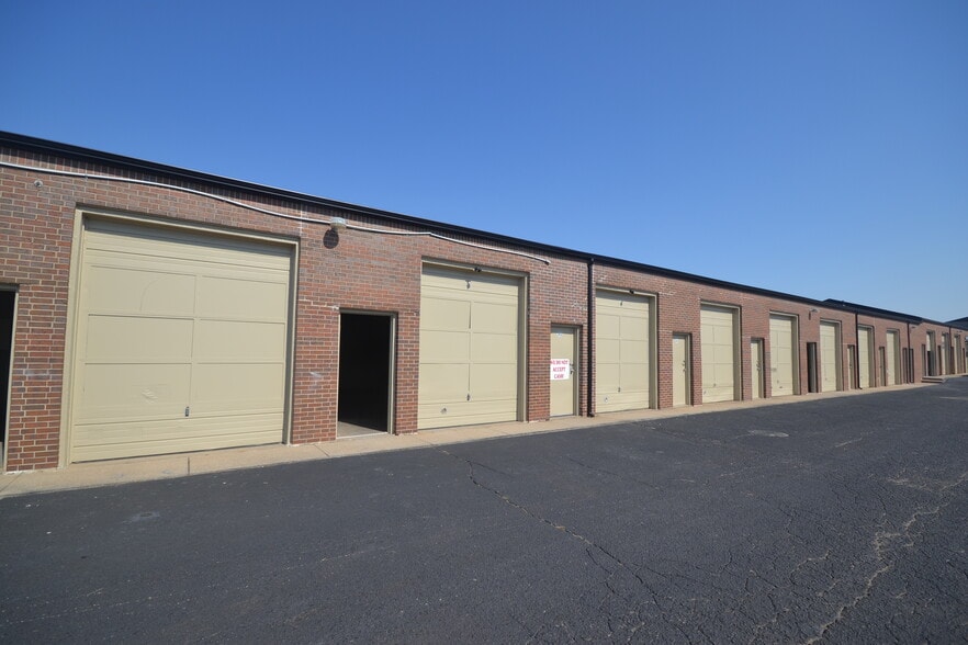 More Photos Of 2612 Oliver, Wichita Industrial For Lease