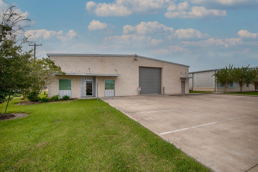 More Photos Of 1201 Butler Rd, League City Warehouse For Sale