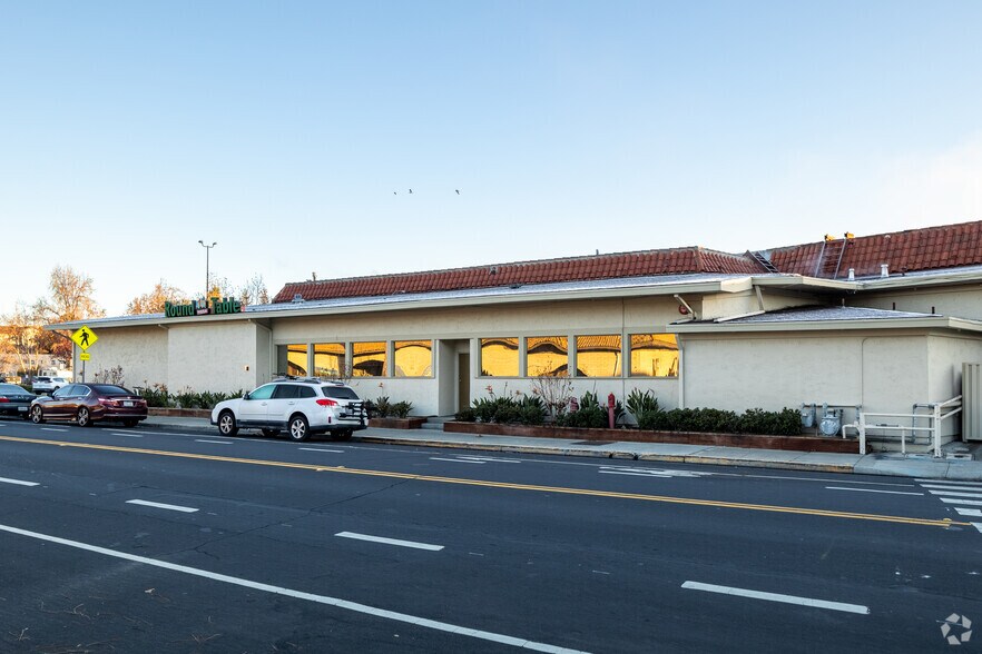 More Photos Of 2555-2615 The Alameda, Santa Clara Storefront For Sale