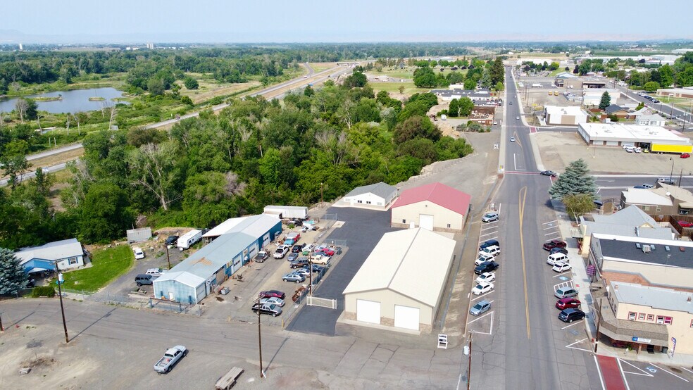More Photos Of 500 1st Ave, Zillah Warehouse For Sale