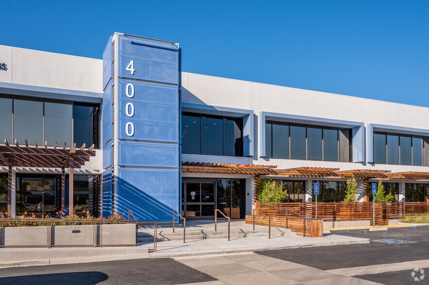 More Photos Of 4000 Westerly Pl, Newport Beach Office For Lease