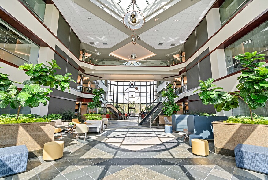 More Photos Of 1500-1550 Liberty Ridge Dr, Wayne Office For Lease