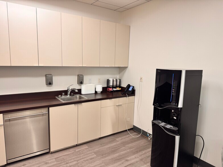 More Photos Of 2151 E Grand Ave, El Segundo Office For Lease