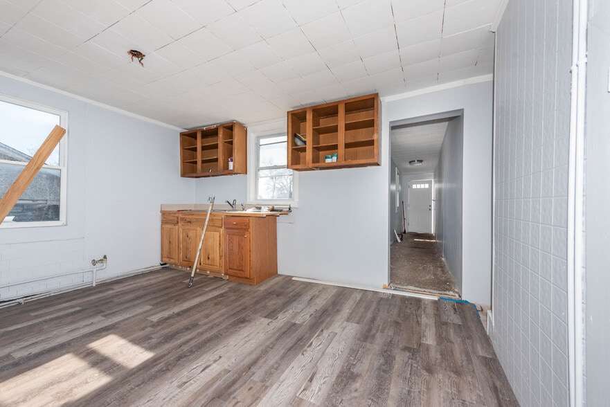 More Photos Of 4805-4811 Belair Rd, Baltimore Freestanding For Sale