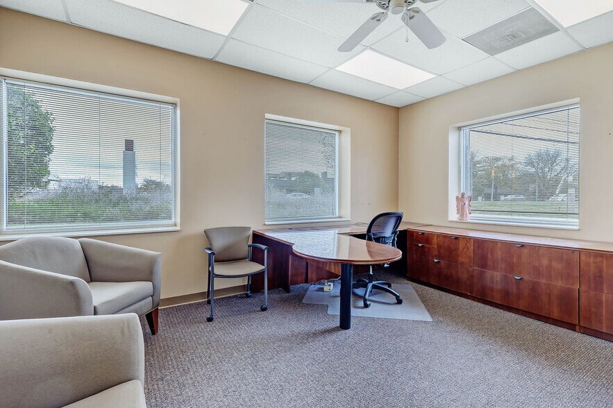 More Photos Of 1144 Dublin Rd, Columbus Office For Sale