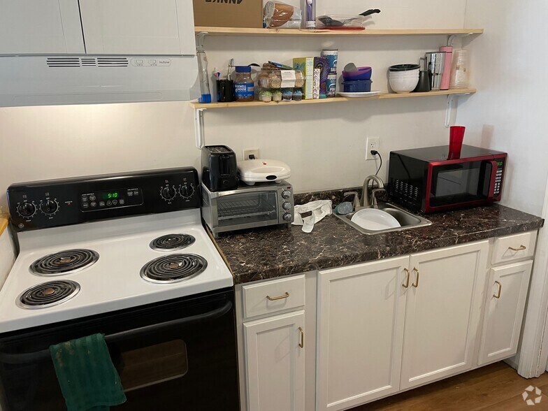 More Photos Of 6135 Petty St SW, Covington General Retail For Sale