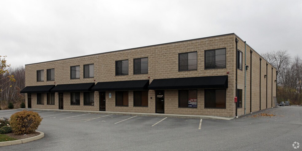 More Photos Of 81 Western Industrial Dr, Cranston Warehouse For Sale