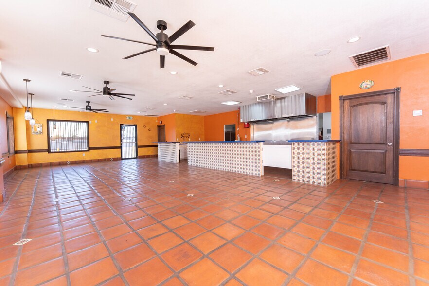 More Photos Of 2112 E California Ave, Bakersfield Restaurant For Sale