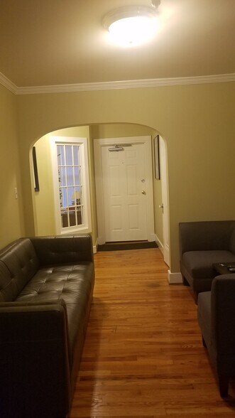 More Photos Of 331 22nd Ave N, Nashville Office For Sale