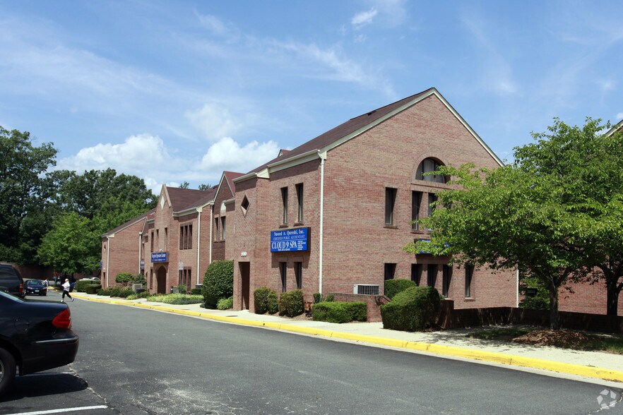 More Photos Of 9310-9318 Old Keene Mill Rd, Burke Medical For Lease