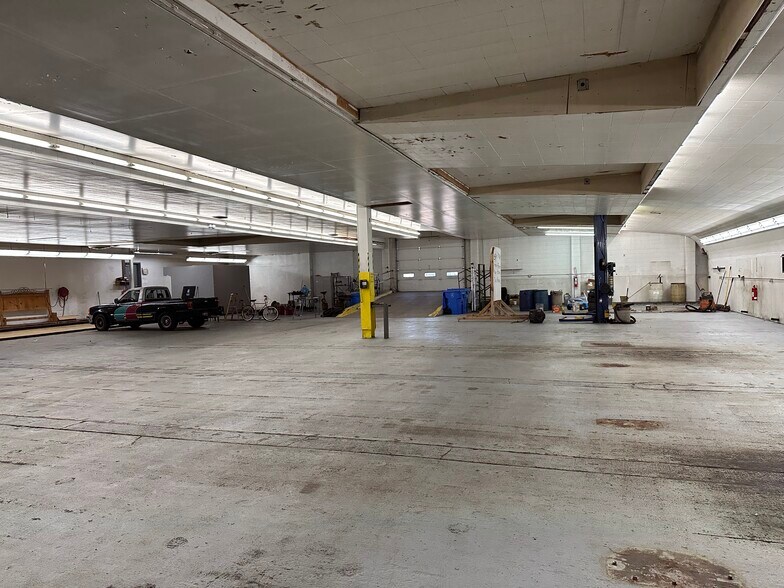 More Photos Of 625 N Main St, Pocatello Warehouse For Sale