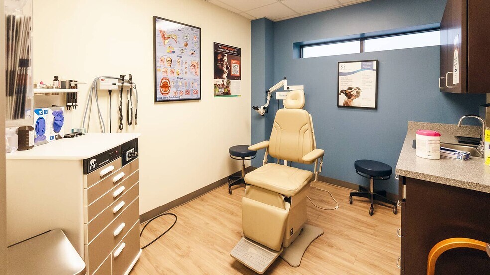 More Photos Of 3607 Manor Rd, Austin Medical For Lease