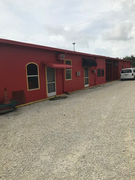 More Photos Of 270-272 Beth Stacey Blvd, Lehigh Acres Industrial For Sale