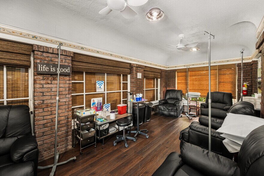 More Photos Of 615 E Chapman Ave, Orange Medical For Sale