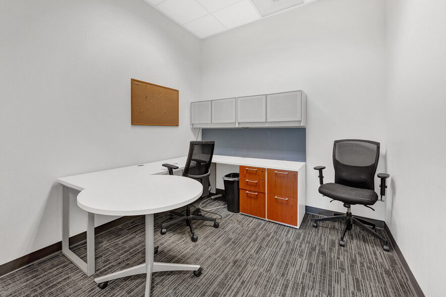 More Photos Of 4969 Centre Pointe Dr, North Charleston Office For Lease