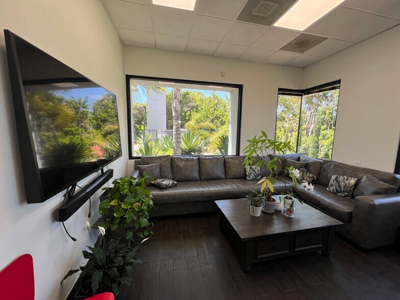 More Photos Of 2111 Business Center Dr, Irvine Medical For Lease