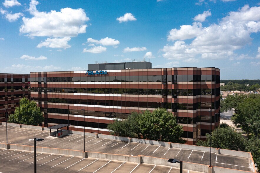 More Photos Of 16285 Park Ten Place Dr, Houston Office For Sale