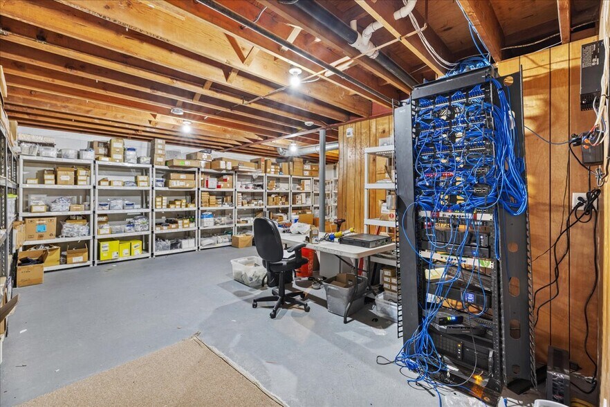 More Photos Of 411 N High St, Millville Medical For Sale