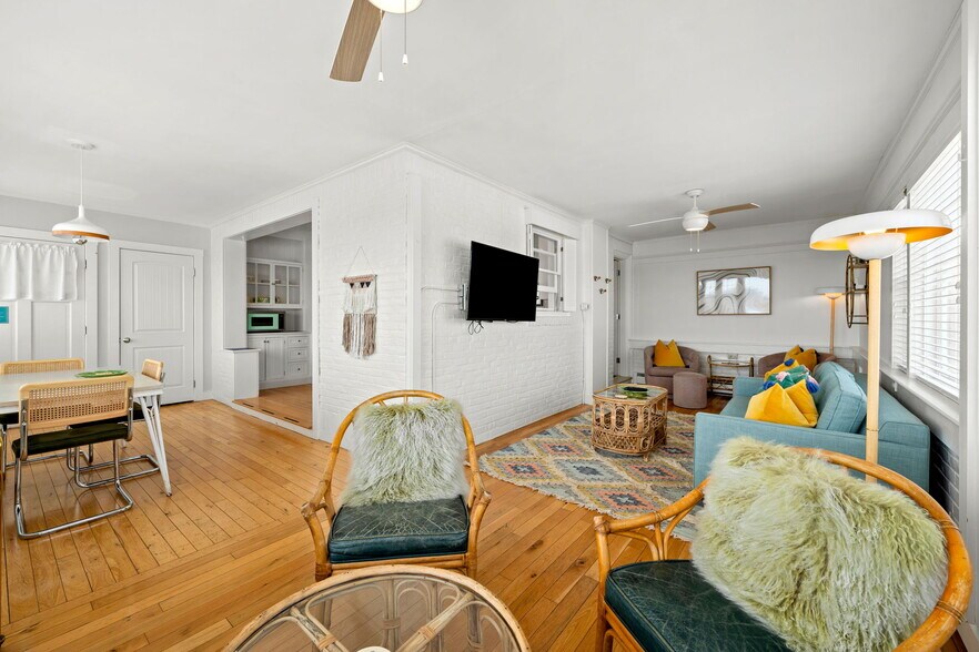 More Photos Of 741 Ocean Blvd, Rye Hotel For Sale