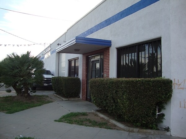 More Photos Of 2525 Kansas Ave, Riverside Manufacturing For Sale
