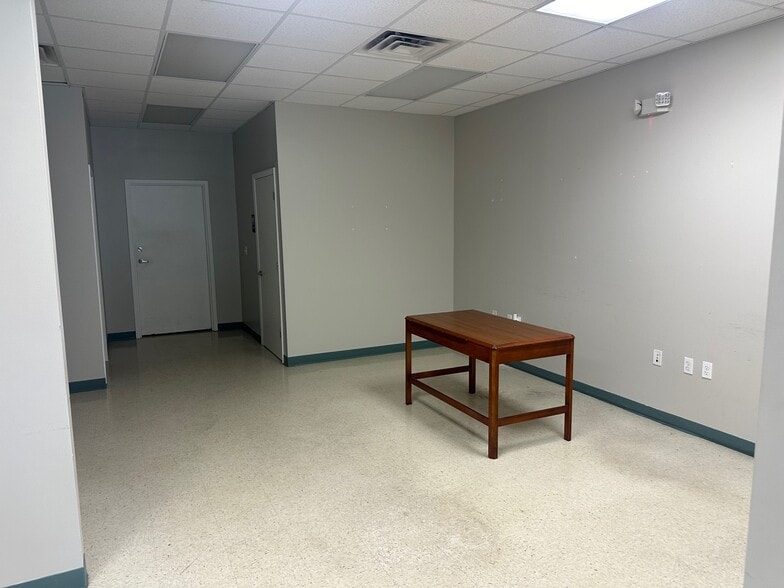 More Photos Of 2025 SW 75th St, Gainesville Medical For Lease
