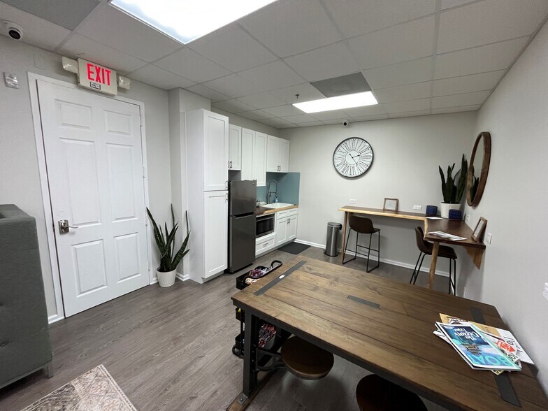 More Photos Of 701 Market St, Saint Augustine Loft Creative Space For Sale