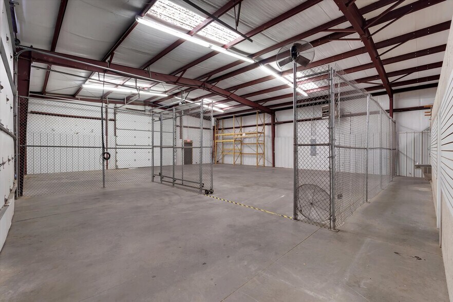 More Photos Of 3361 Highway 29 N, Belton Warehouse For Sale
