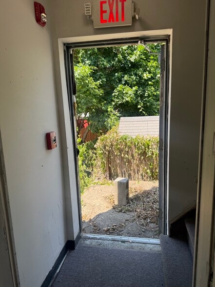 More Photos Of 8508 Lansdowne Ave, Upper Darby Township Freestanding For Sale