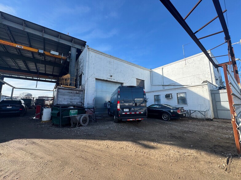 More Photos Of 115-117 S 13th St, Lindenhurst Warehouse For Sale